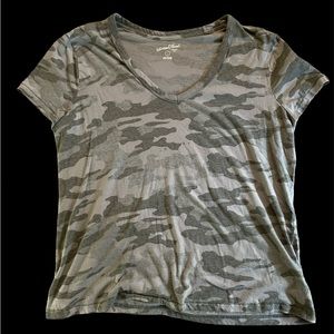 Camo print tee